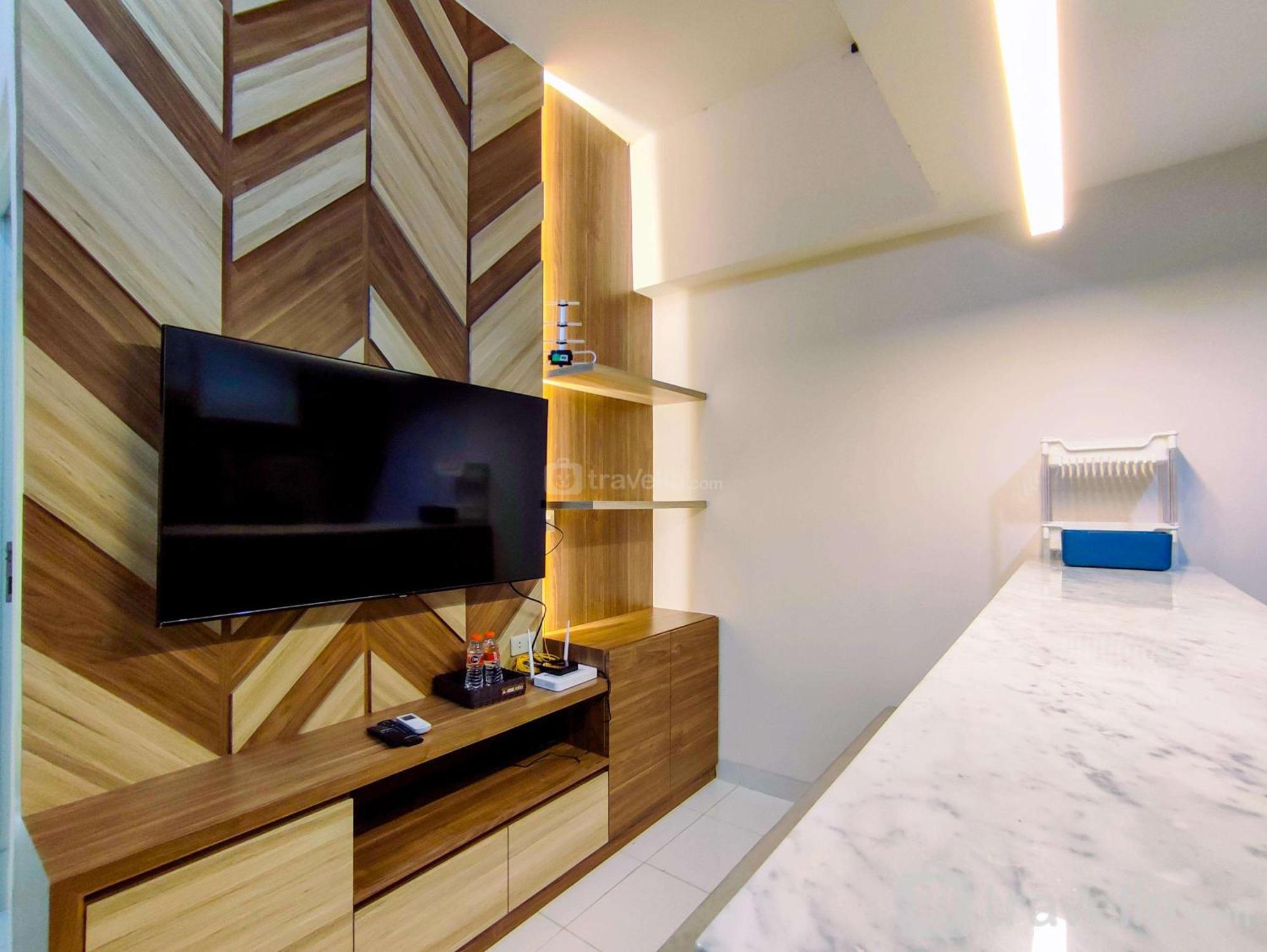 Apartemen Fancy And 1br With Extra At Amartha View By Travelio